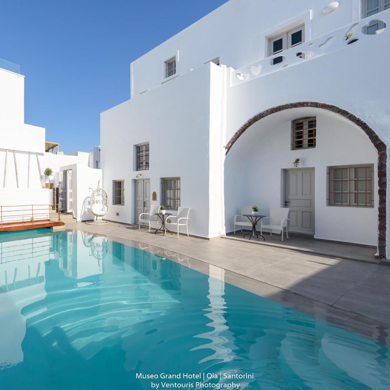 Museo Grand Hotel Oia Buitenkant foto