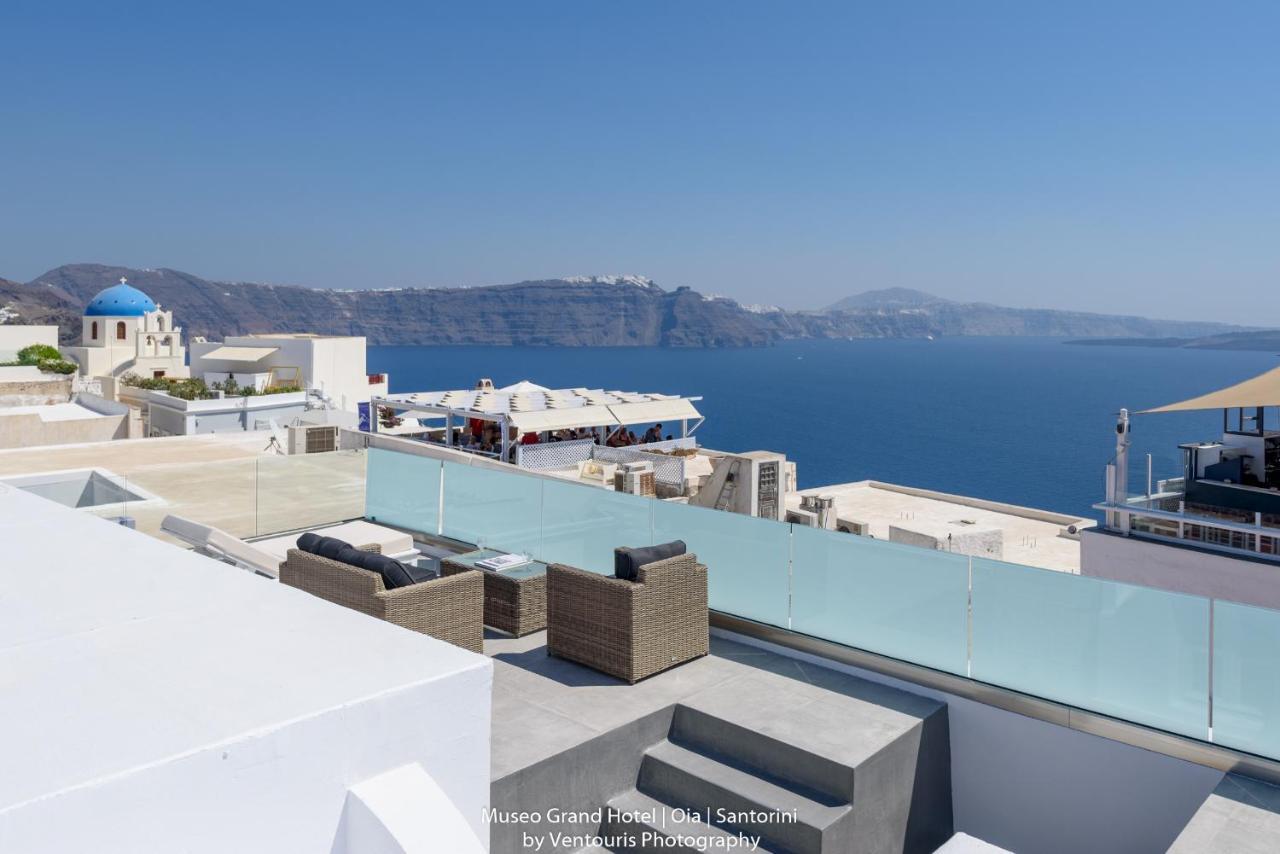 Museo Grand Hotel Oia Buitenkant foto