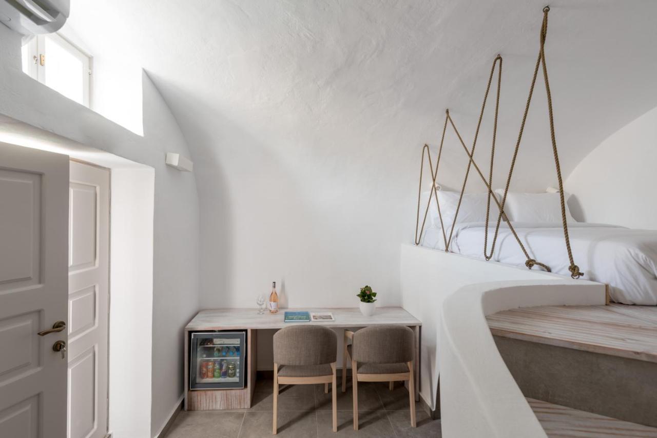 Museo Grand Hotel Oia Buitenkant foto